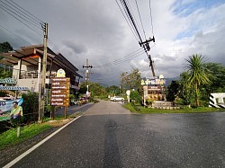 Kiriwong Village